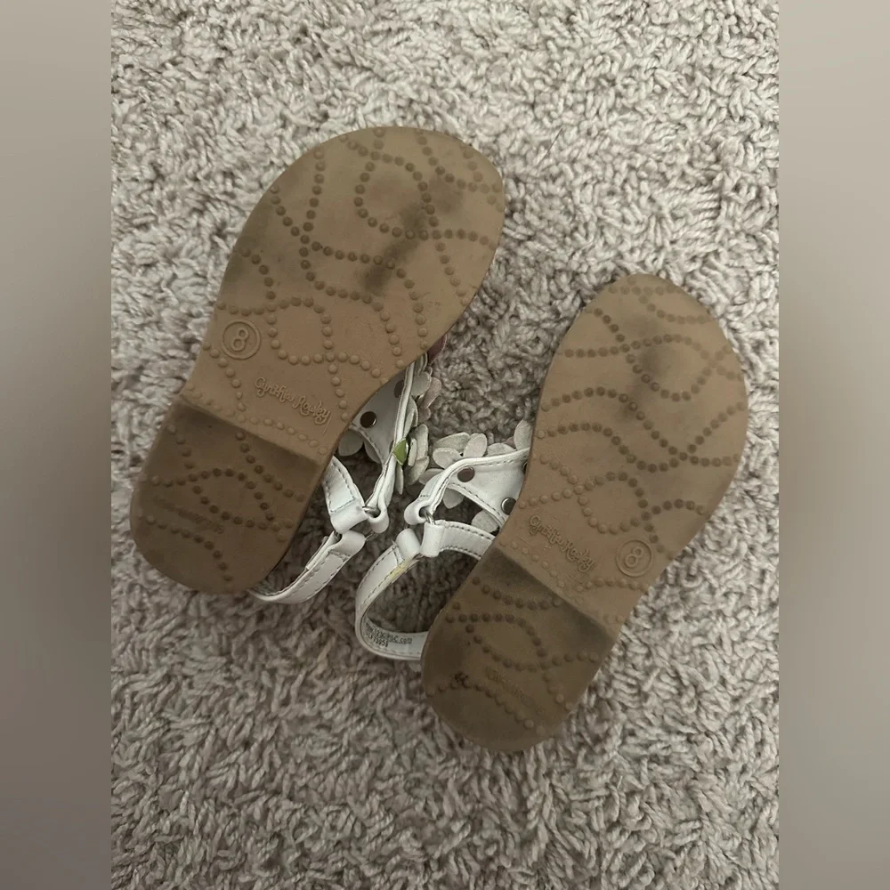 Floral little girl sandals size 8